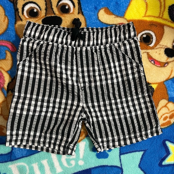 2T Boys Shorts BUNDLE ( 5 pcs ) - Picture 6 of 7